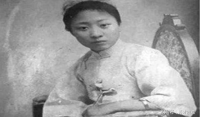 露兰春，露兰春个人资料