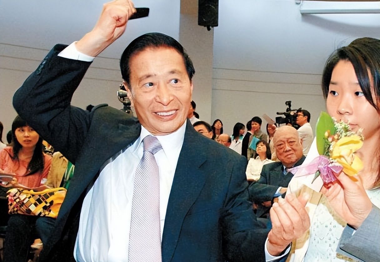李兆基的儿子，李兆基儿子李嘉诚生肖